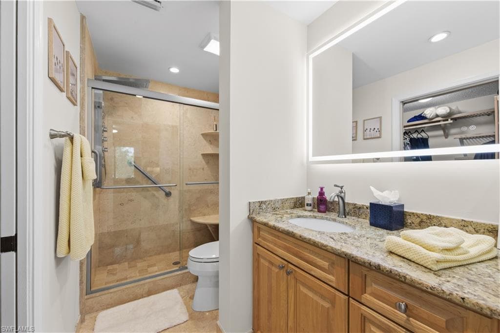 5741 Deauville CIR F301-11