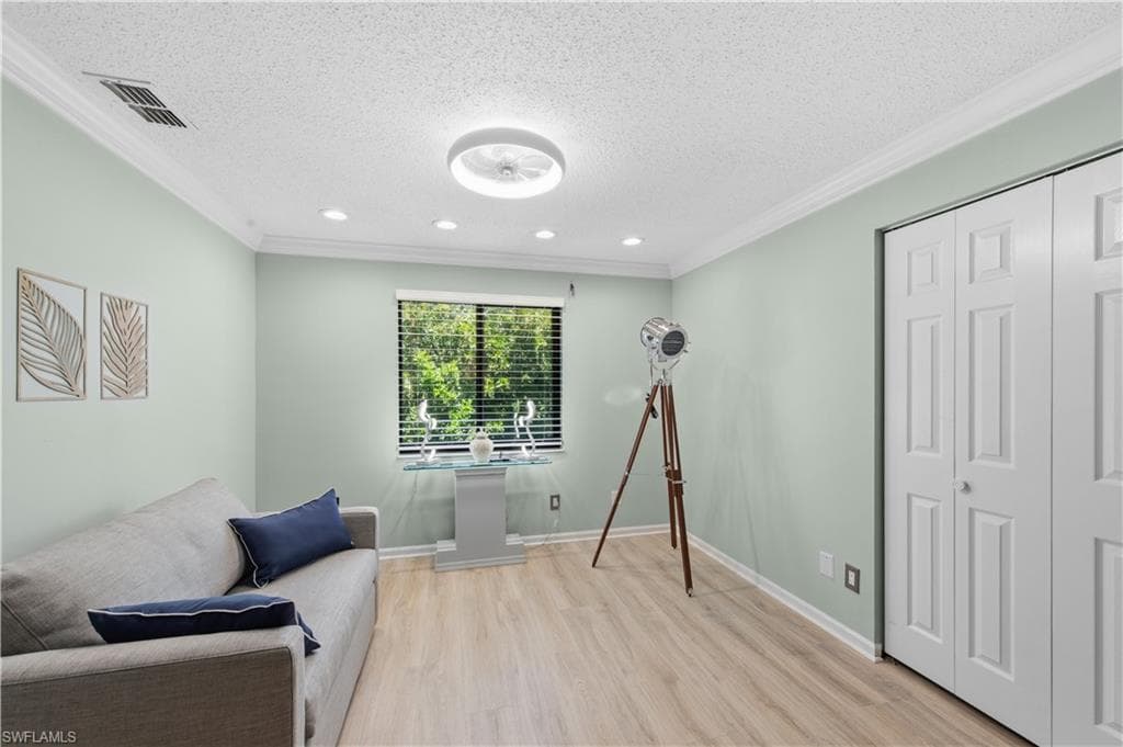 5741 Deauville CIR F301-8