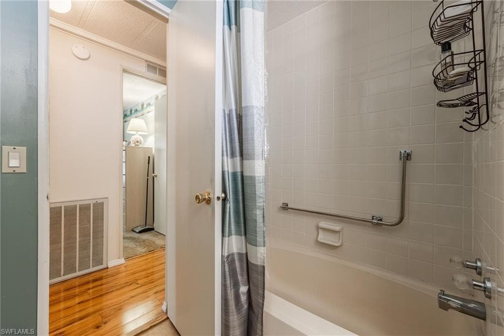 356 Nicklaus BLVD-25
