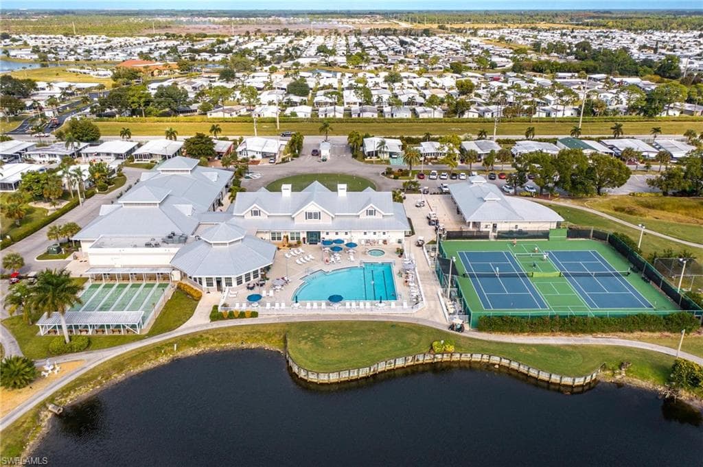 356 Nicklaus BLVD-36