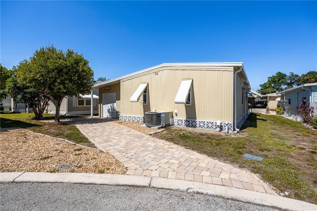 356 Nicklaus BLVD-28