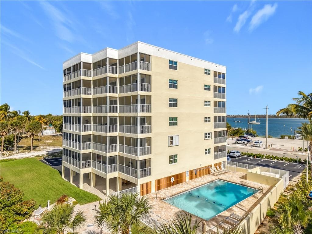 100 Estero BLVD 332-17