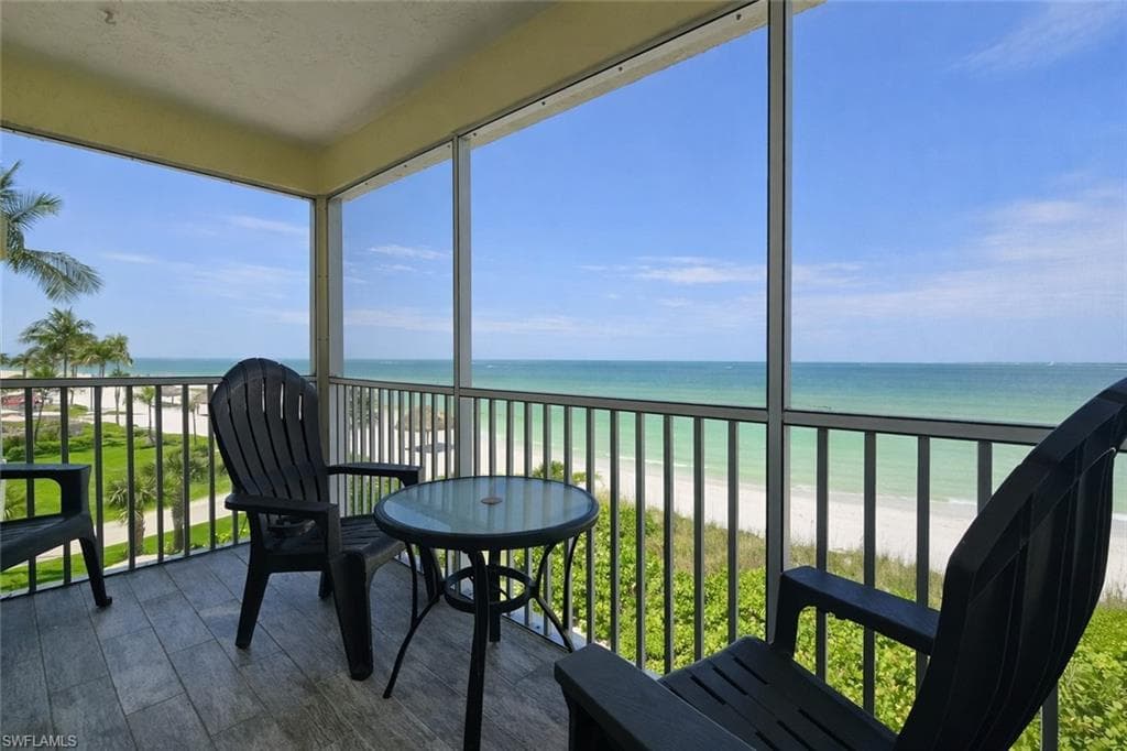 100 Estero BLVD 332-24