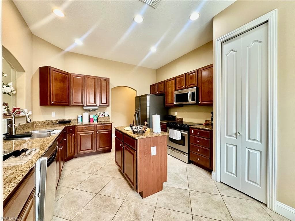 1338 Corso Palermo CT 2403-21