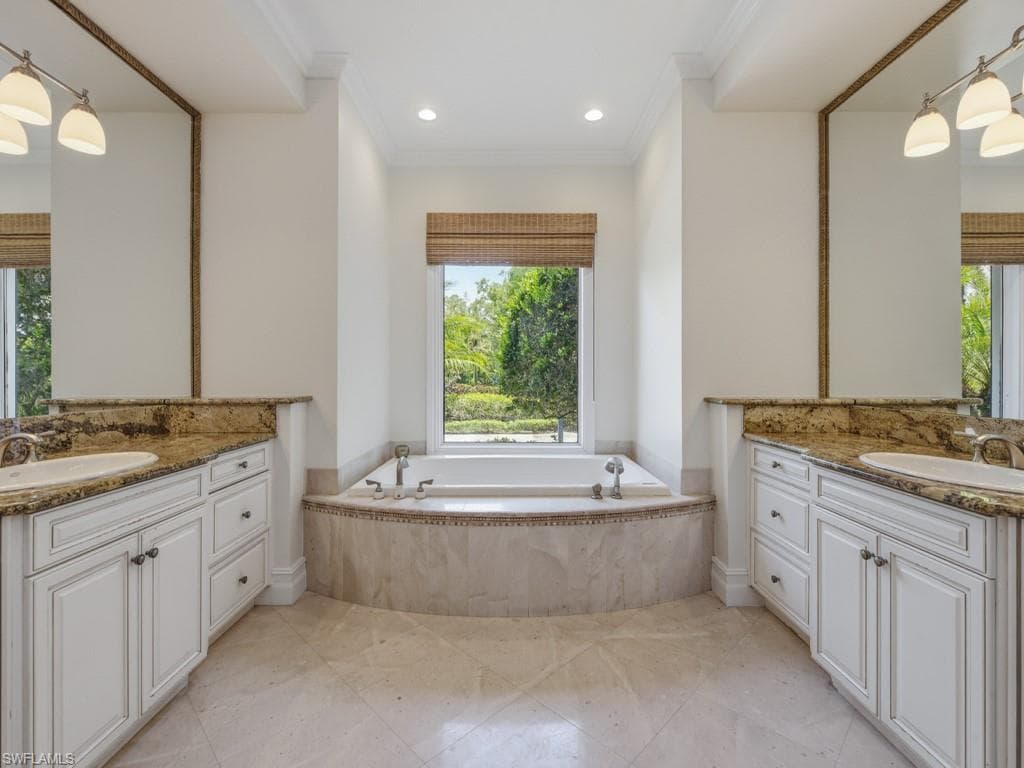 7051 Hunters RD-23