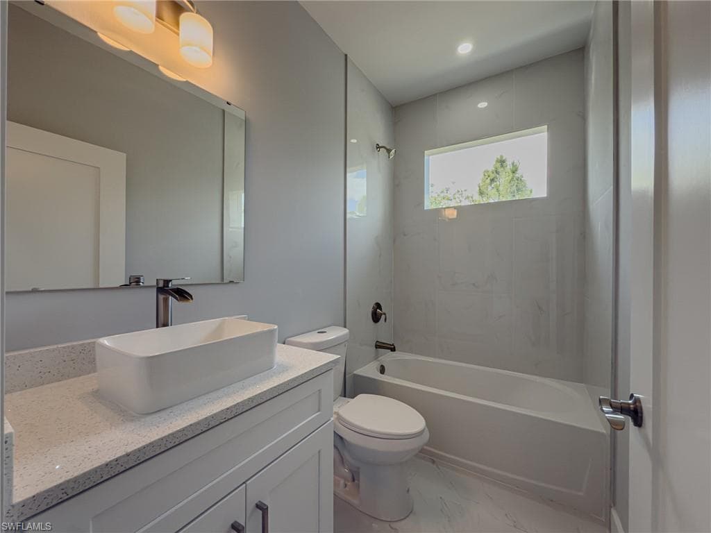 438 Raymer ST-21