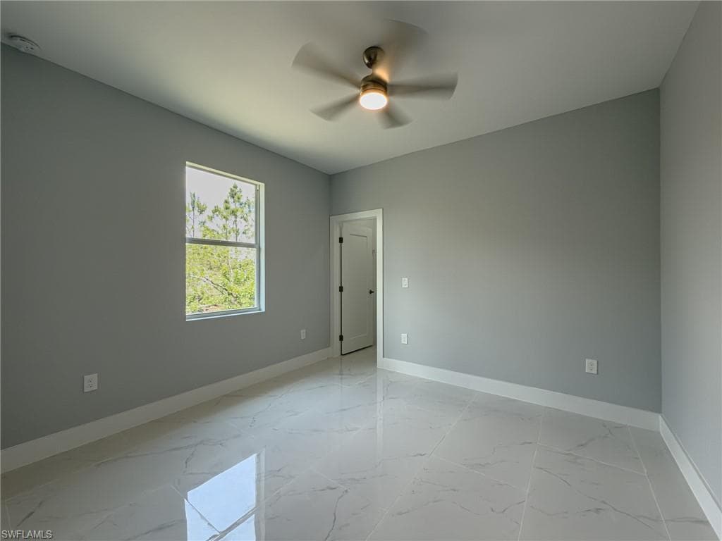 438 Raymer ST-19