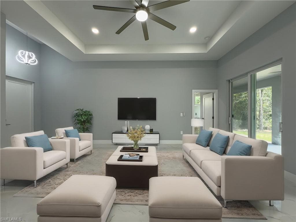 438 Raymer ST-10