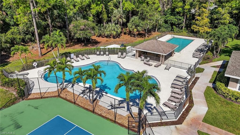 912 Briarwood BLVD-21