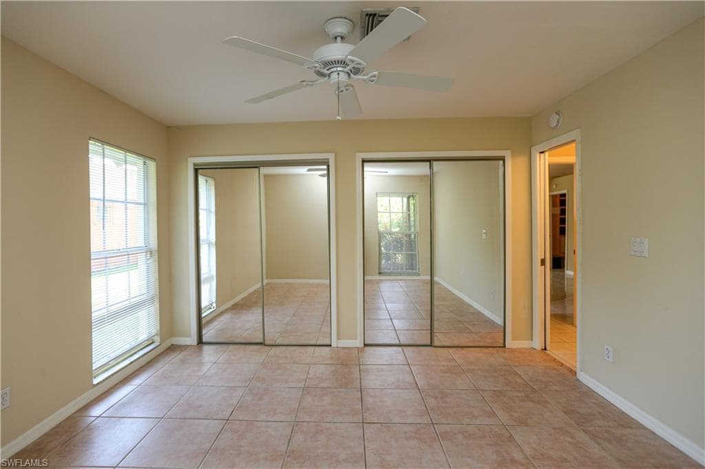 1040 Moon Lake DR-15