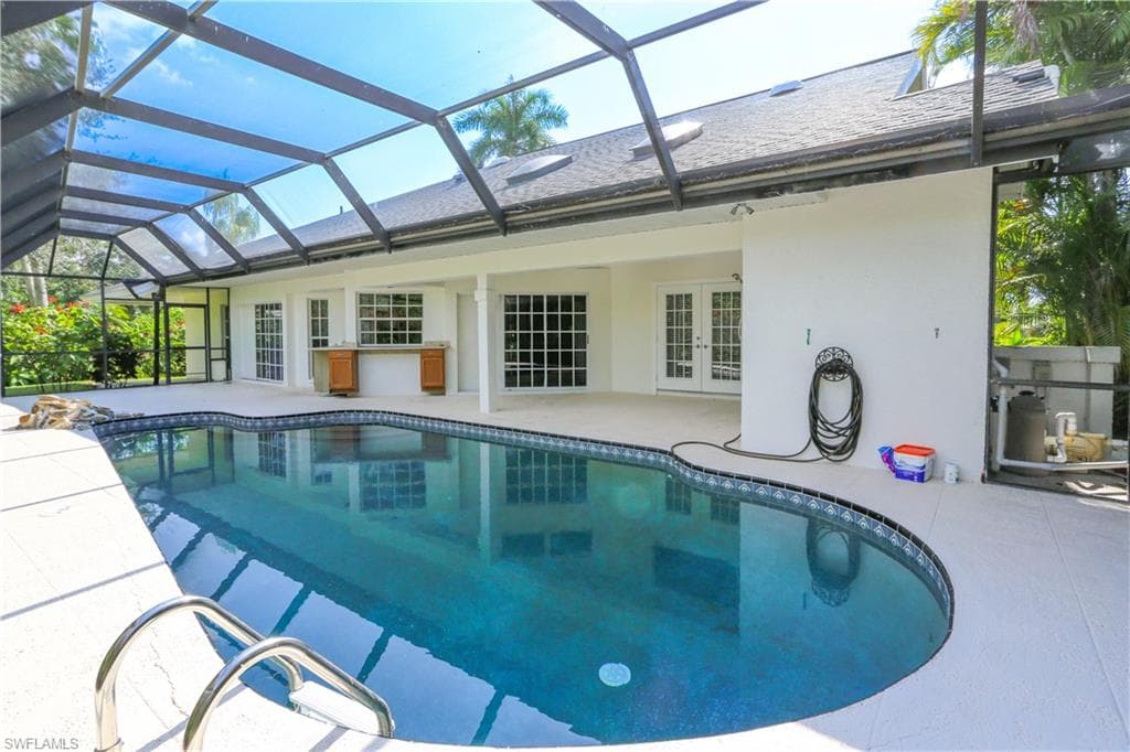 1040 Moon Lake DR-25