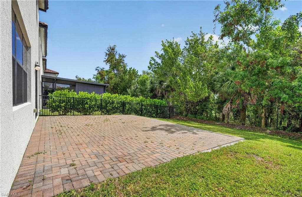 8951 Madrid CIR-36