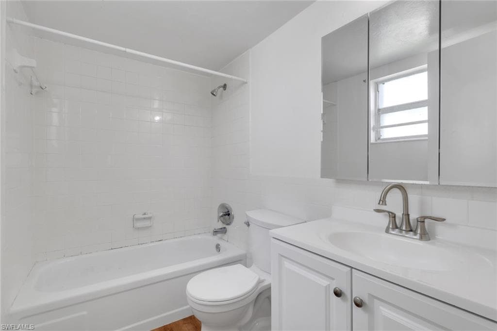 2828 Jackson ST C4-15