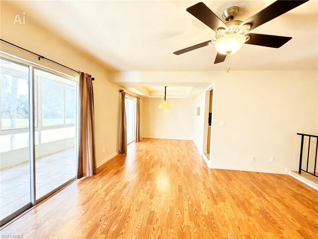 1723 Golf Club DR 6-5