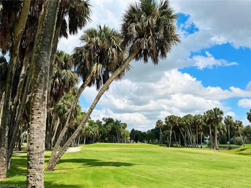 1723 Golf Club DR 6-3
