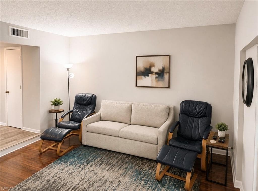 102 E Greens BLVD-12