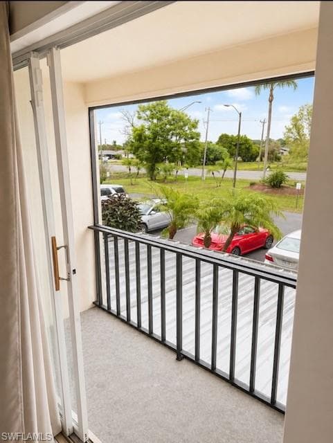 102 E Greens BLVD-15