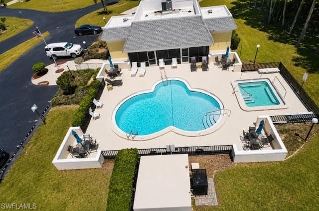 102 E Greens BLVD-29