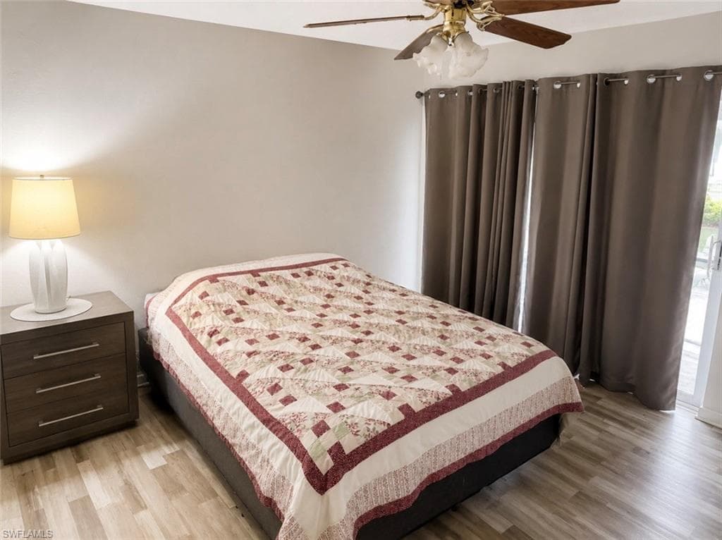 102 E Greens BLVD-13