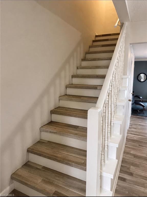102 E Greens BLVD-7