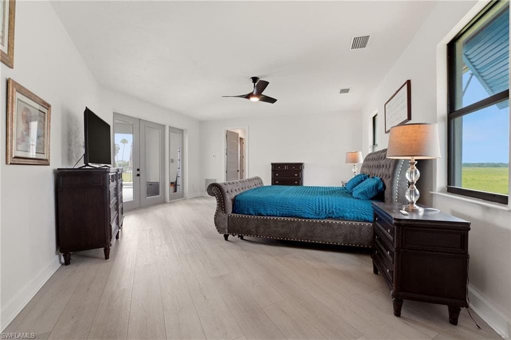 22833 Yellow Button LN-19
