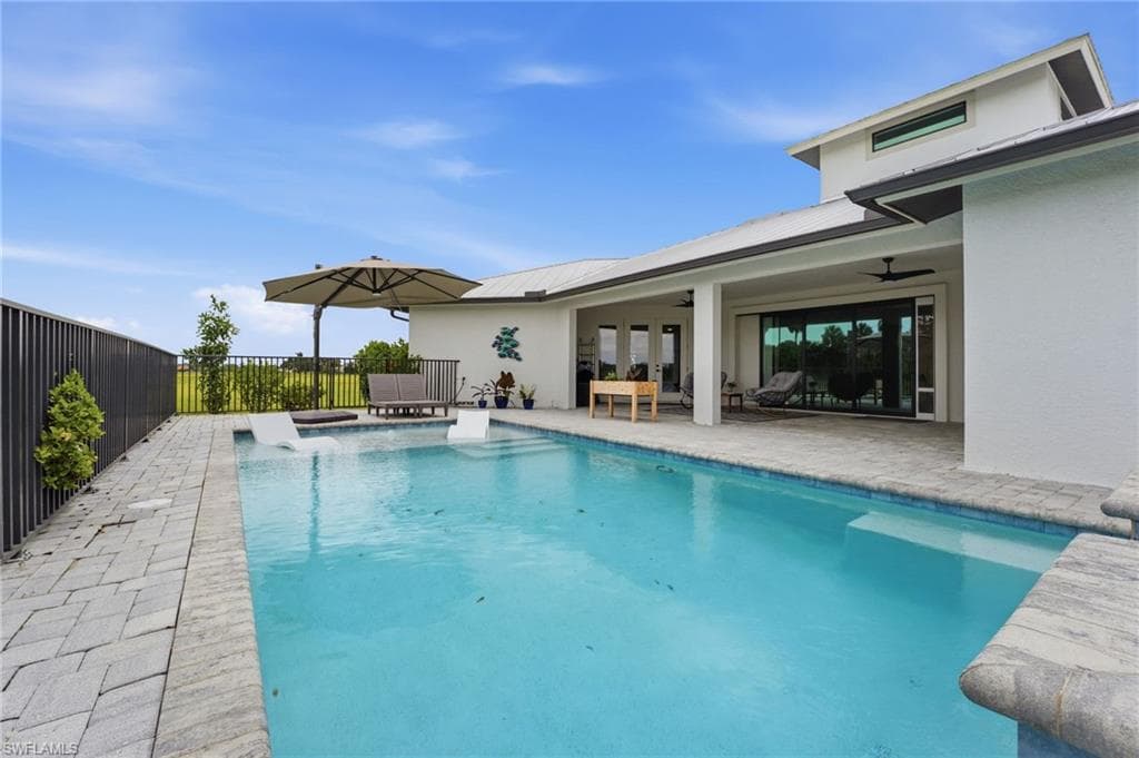 22833 Yellow Button LN-39