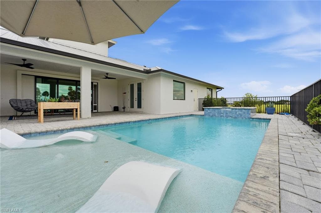 22833 Yellow Button LN-38