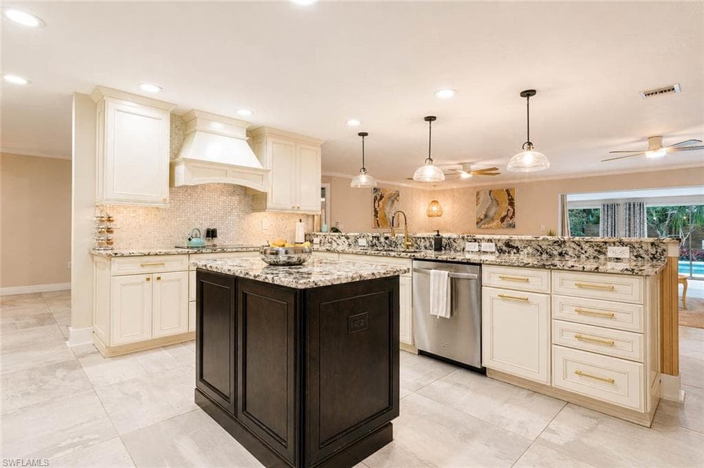 13502 Brynwood LN-13