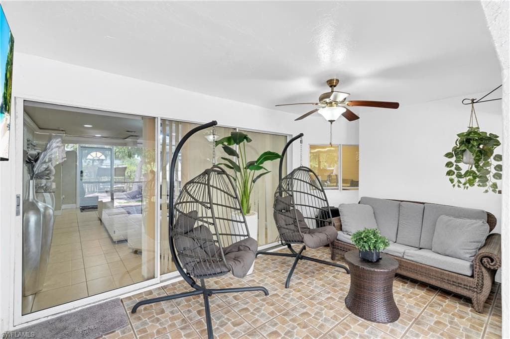 4587 25th CT SW-33