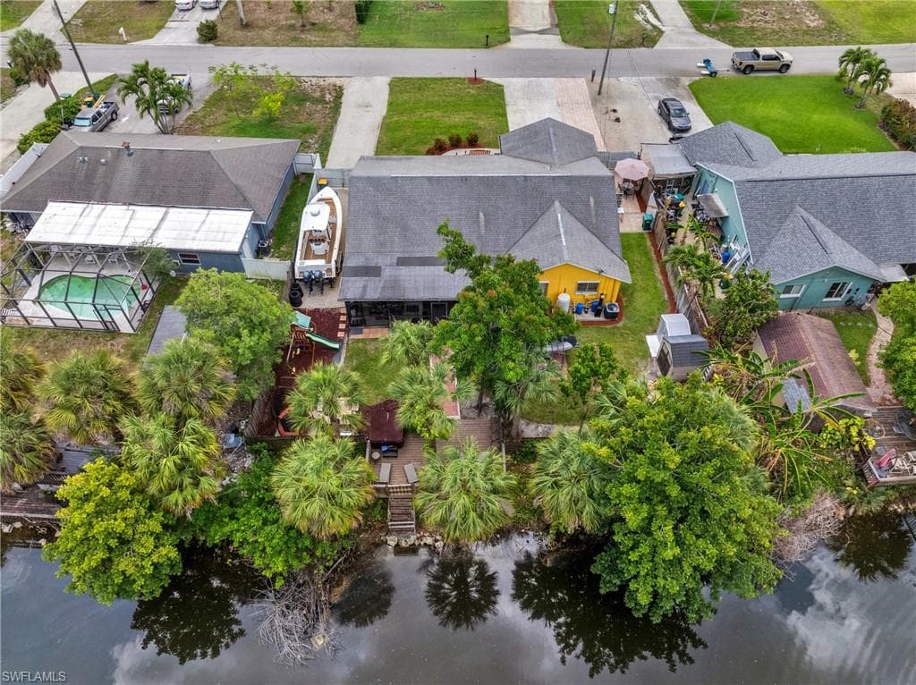 4587 25th CT SW-44