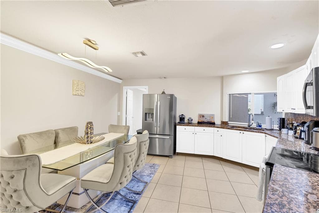 4587 25th CT SW-18