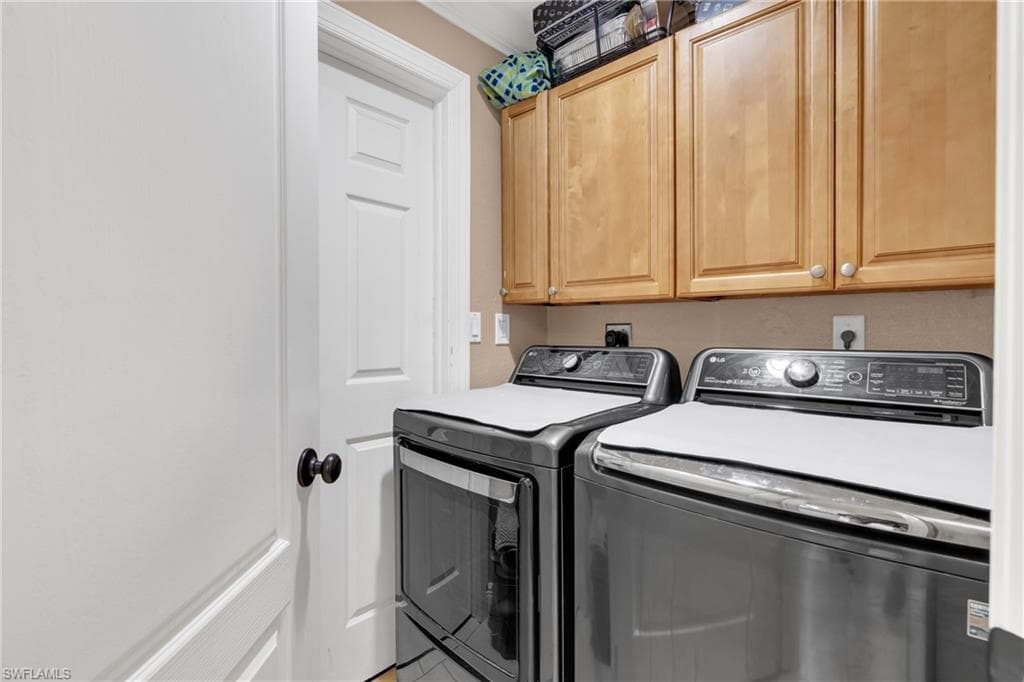 4587 25th CT SW-30
