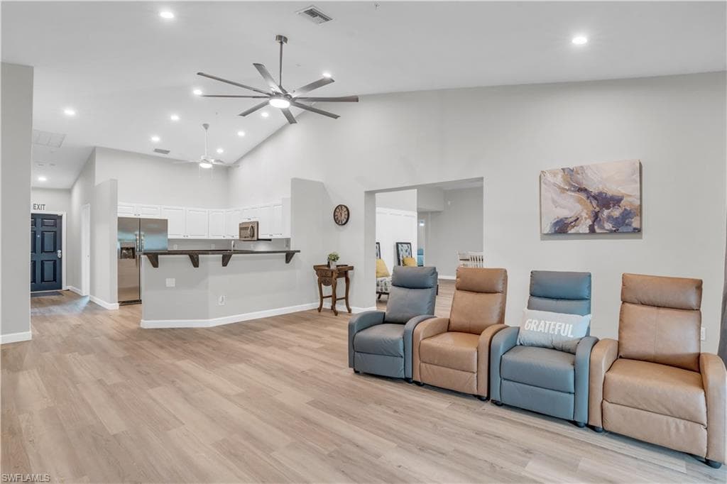 3802 La Rue ST-11