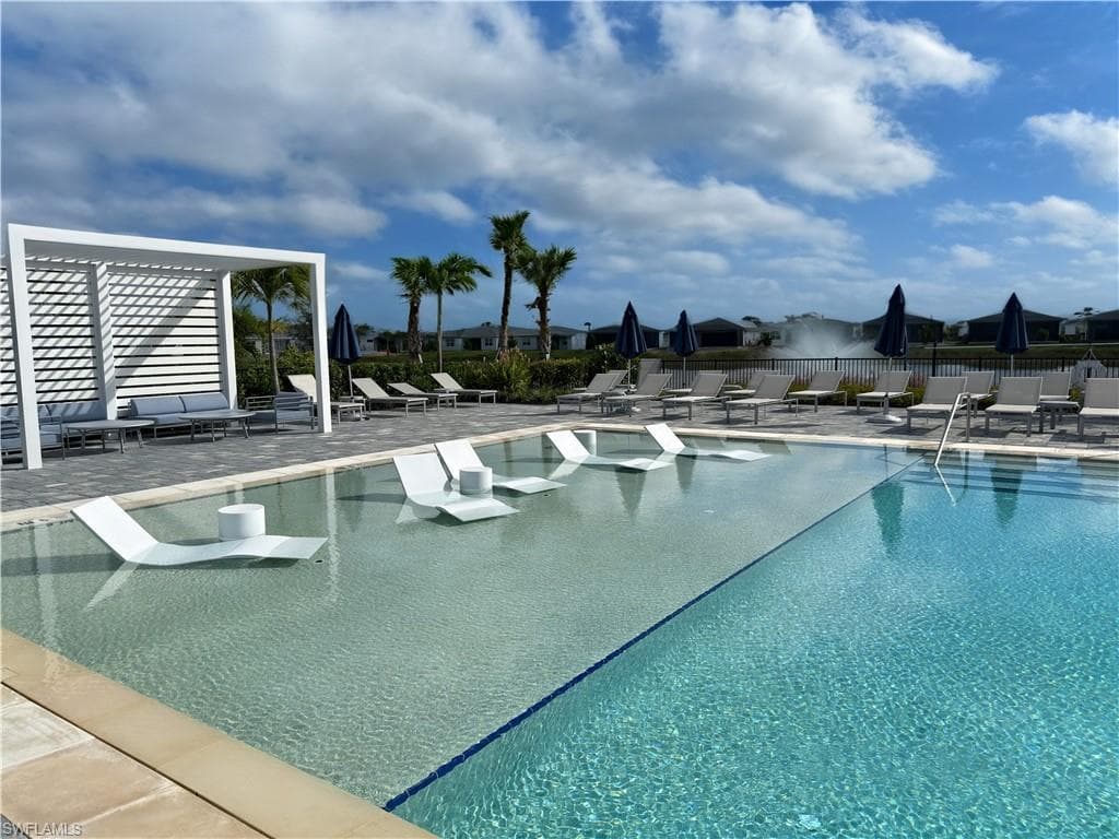 9077 Wisteria WAY-35