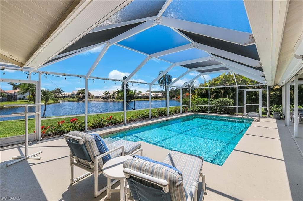 3803 Essex PL-33