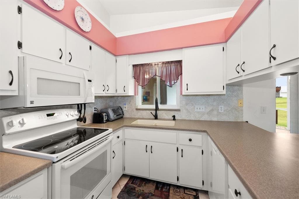 3941 Sabal Springs BLVD-22