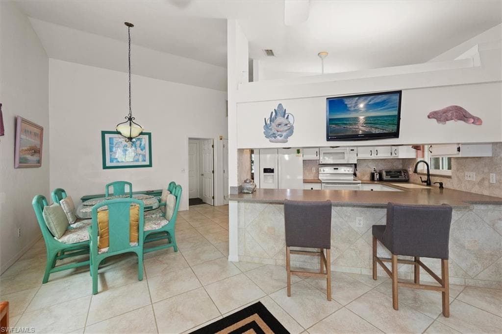 3941 Sabal Springs BLVD-25