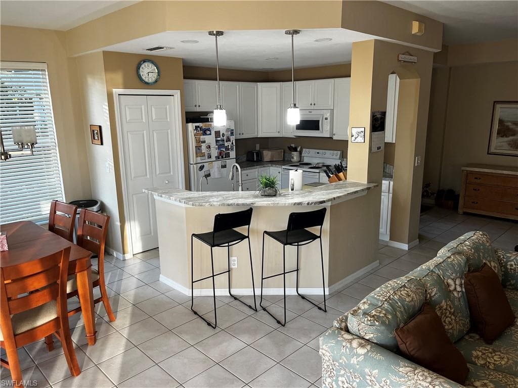 22954 Lone Oak DR-26