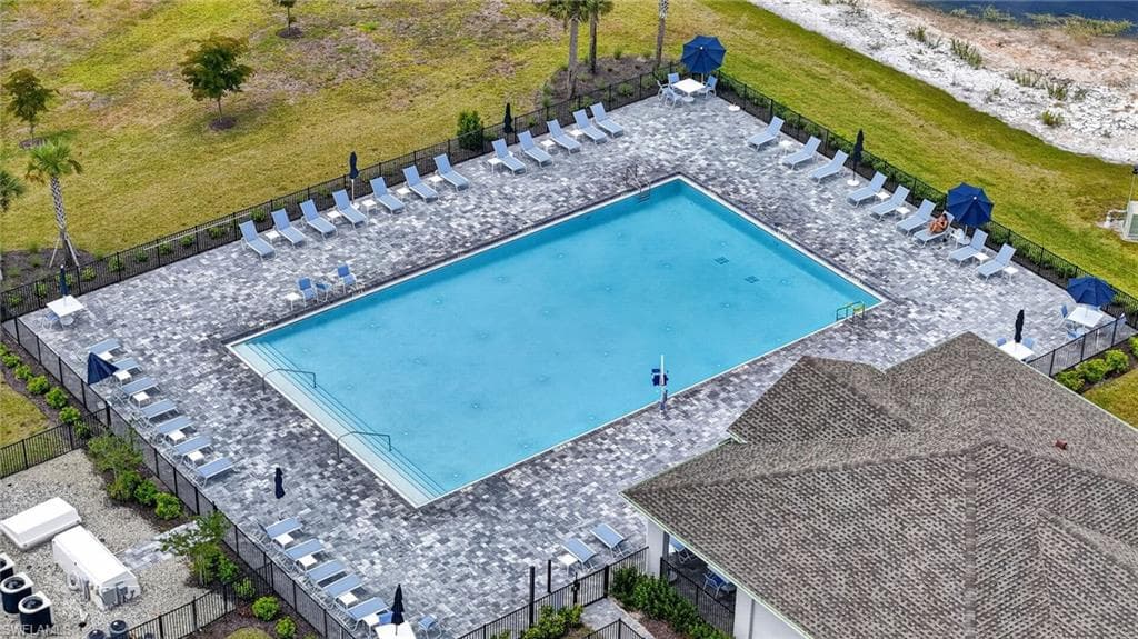 11621 SAVANNA LAKES BLVD-24