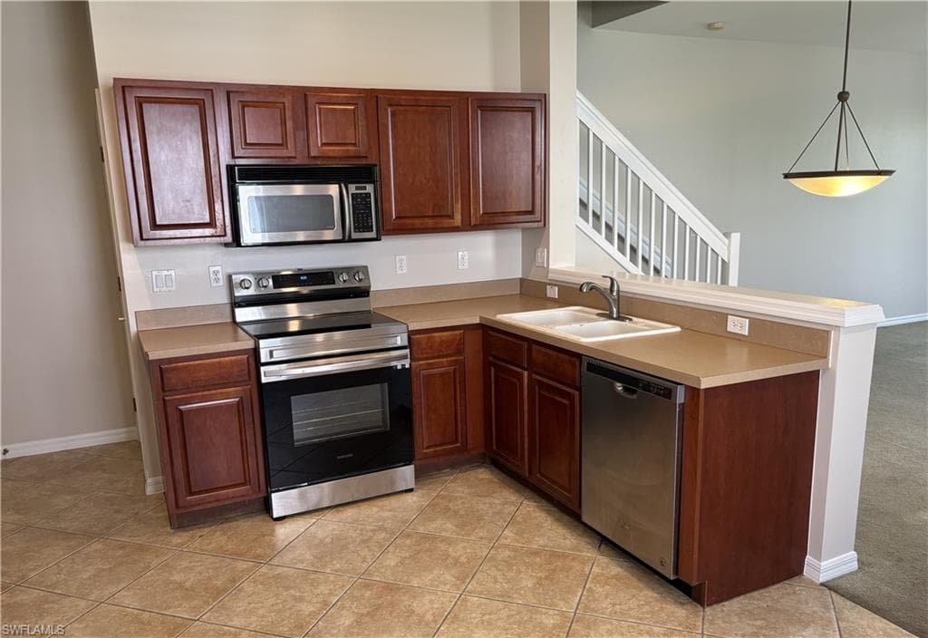 8290 Village Edge CIR 1-2