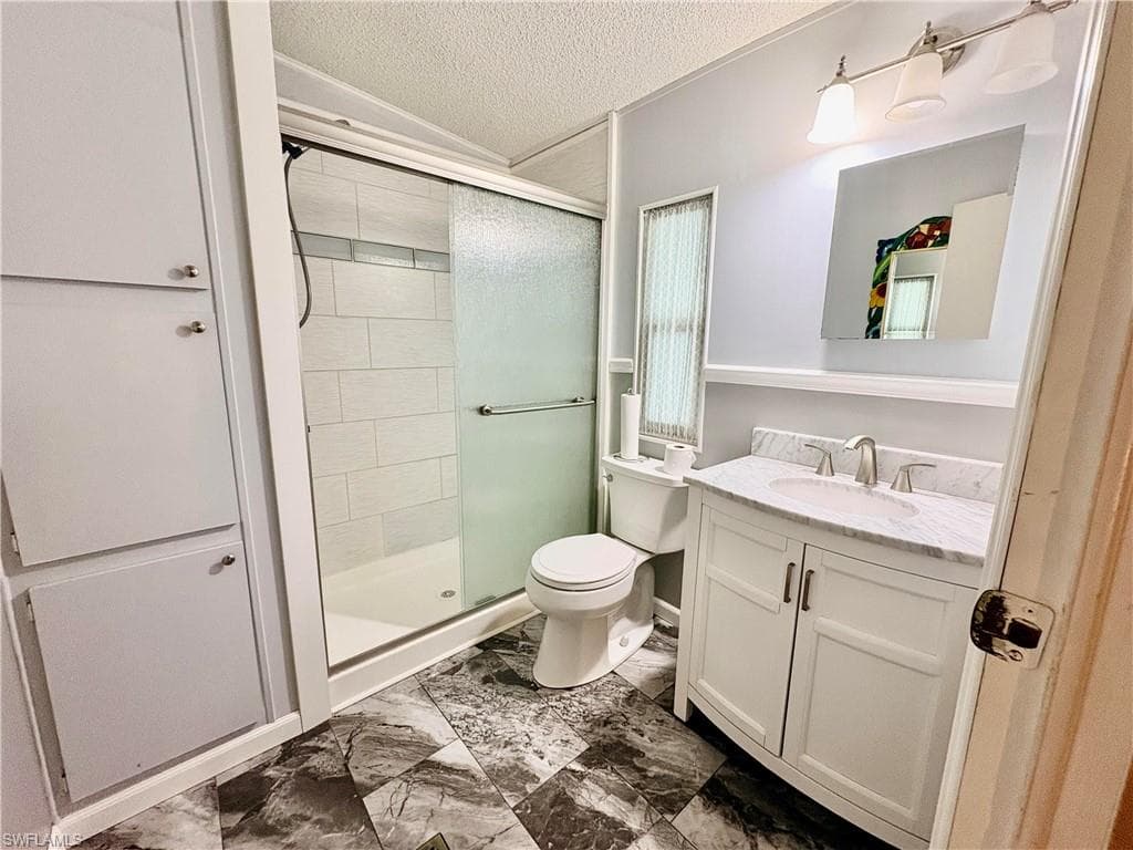 3134 Linwood DR-22