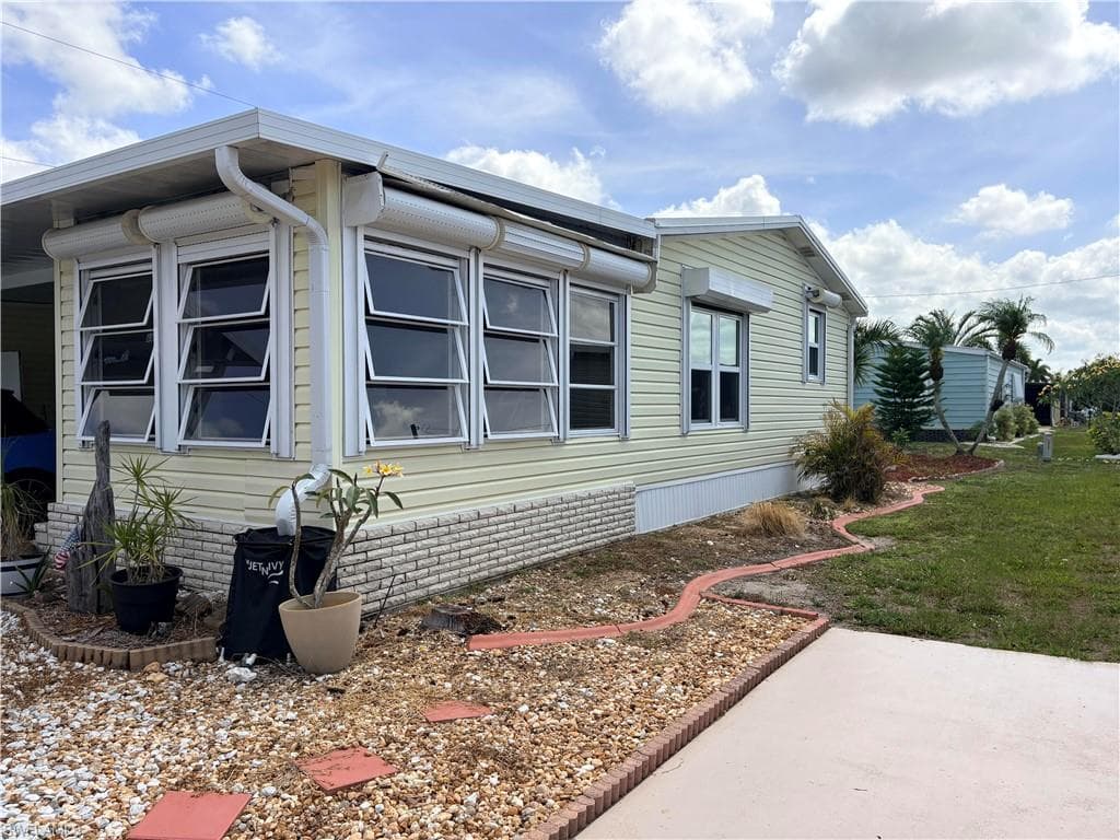 3134 Linwood DR-2