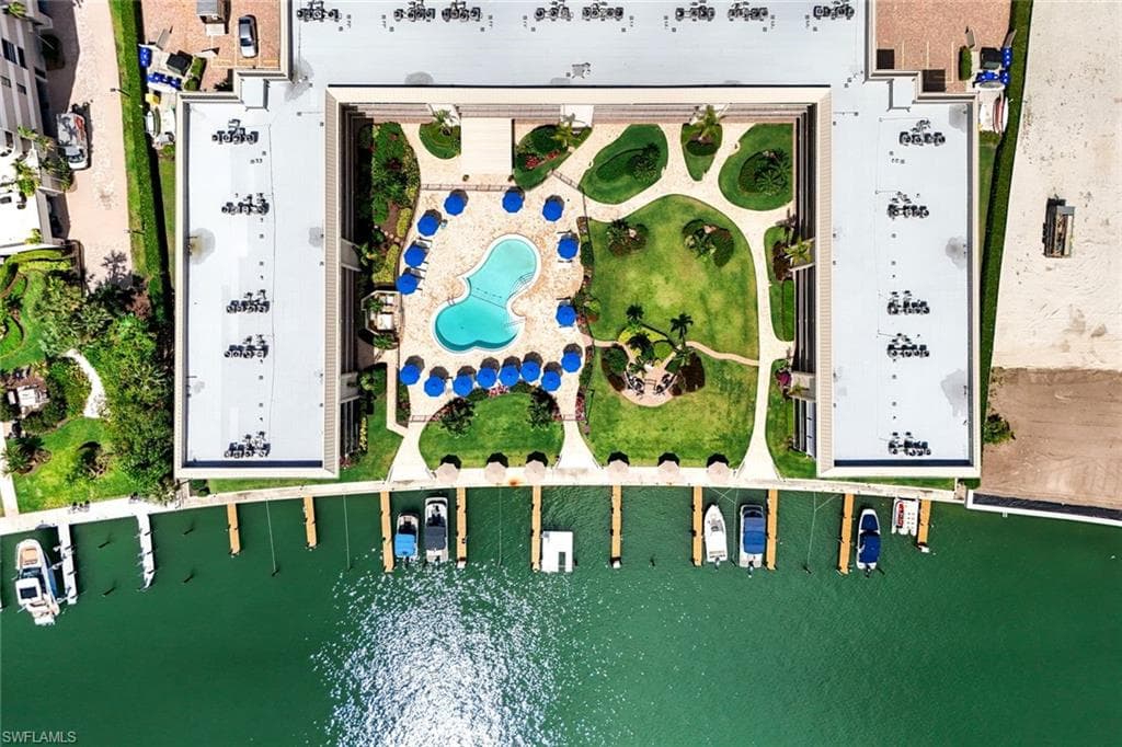 3200 Gulf Shore BLVD N 112-35