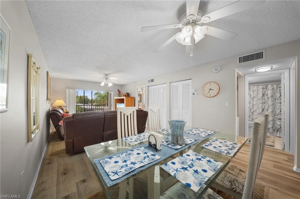 2111 Barkeley LN 10-5