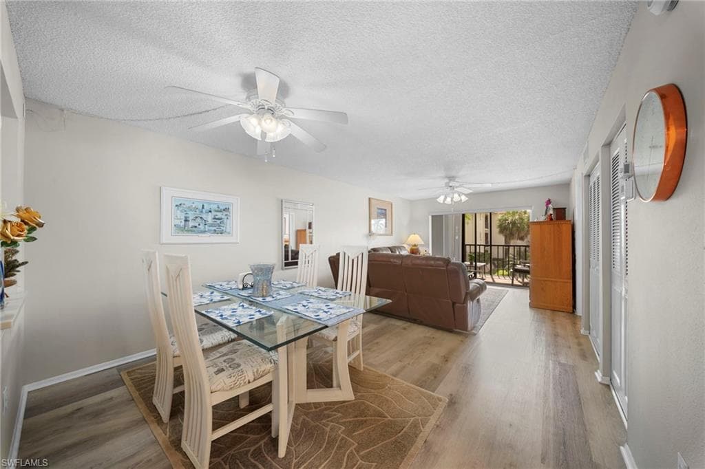 2111 Barkeley LN 10-4