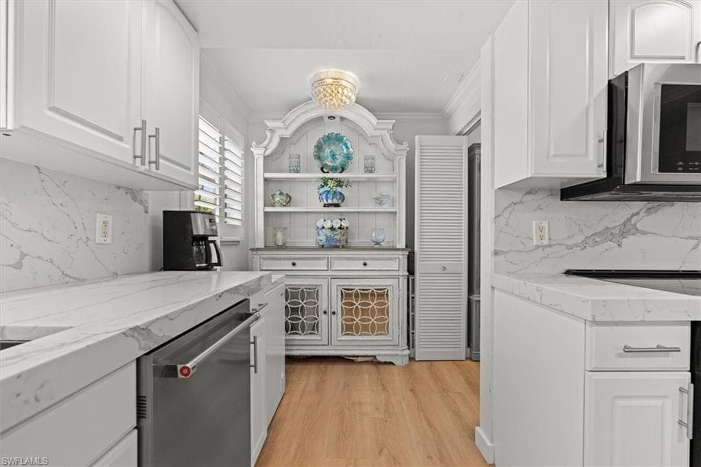 1400 Blue Point AVE 104-18