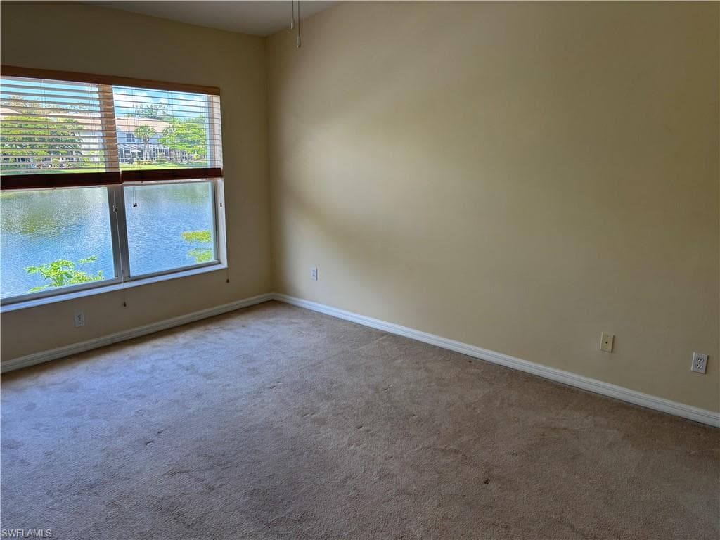 8271 Village Edge CIR 5-6