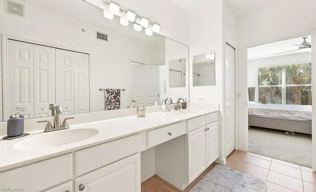 1315 Henley ST 1006-12