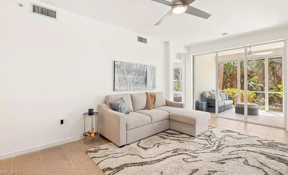 1315 Henley ST 1006-6