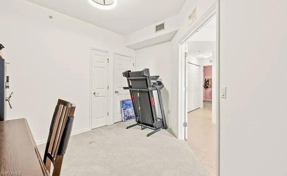 1315 Henley ST 1006-8